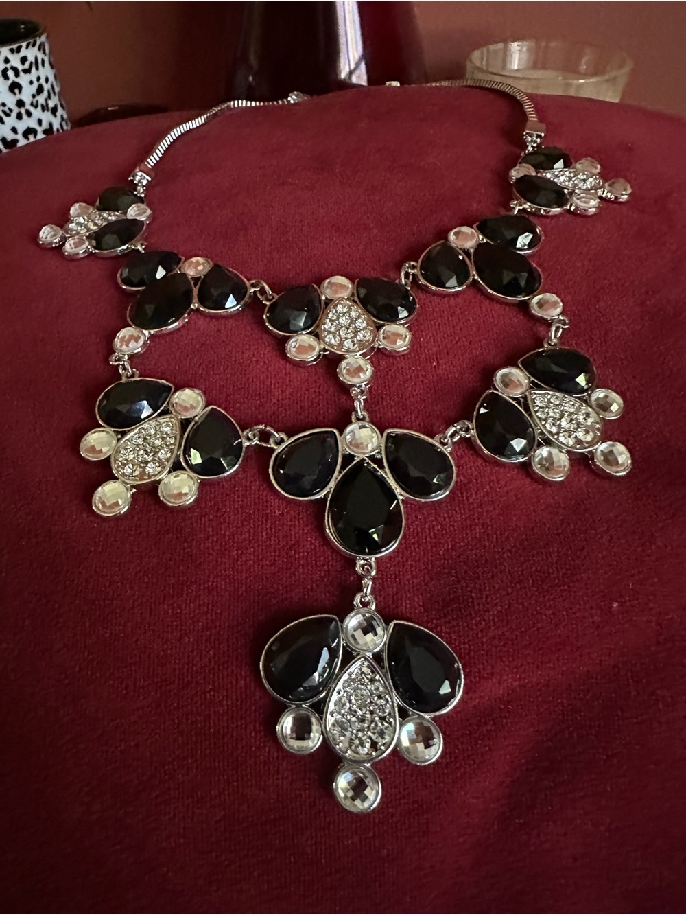 Vintage White House Black Market Black and Silver Teardrop Bib Necklace